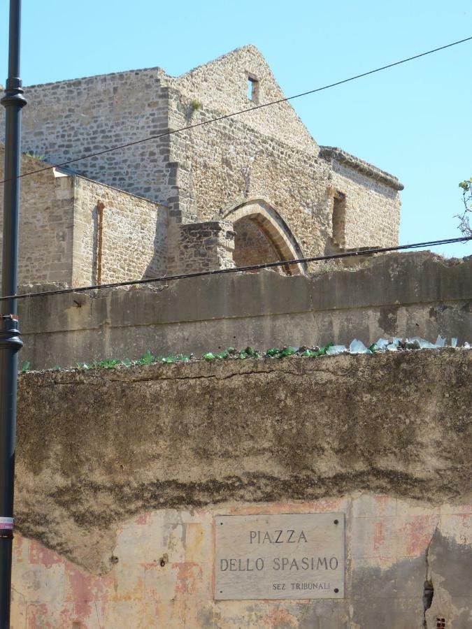 Casa Dei Lylium Apartment Palermo Bagian luar foto